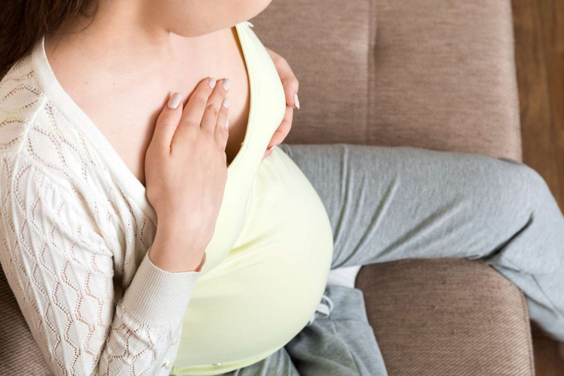 Những thay đổi và cách chăm sóc bầu ngực trước và sau sinh 1