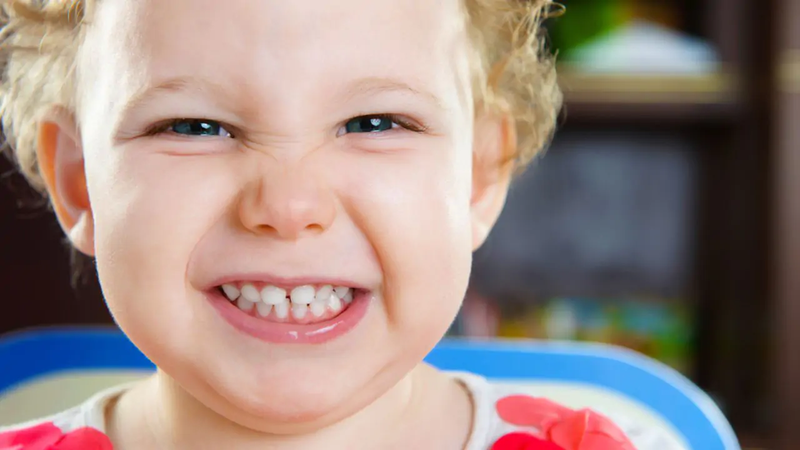 6 thói quen làm răng hô ở trẻ em khiến bố mẹ bất ngờ 2