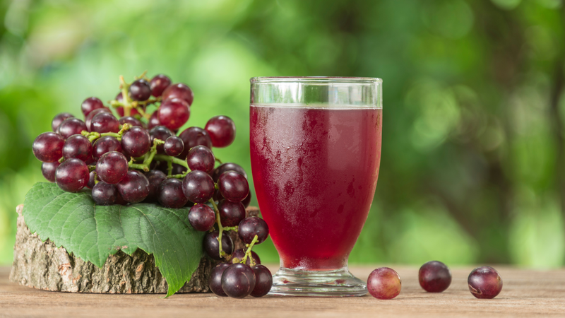 Nước ép nho là nguồn cung cấp resveratrol dồi dào có khả năng chống oxy hóa
