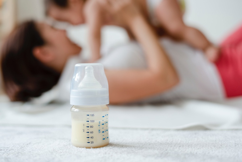 Cách rã đông sữa mẹ bằng máy hâm sữa? Lưu ý khi rã đông sữa mẹ mà chị em nên biết 4