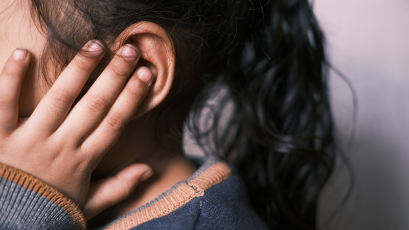 Câu trả lời cho câu hỏi thủng màng nhĩ có tự lành được không là còn tùy thuộc vào nhiều yếu tố, bao gồm nguyên nhân, tình trạng và thời gian mắc bệnh