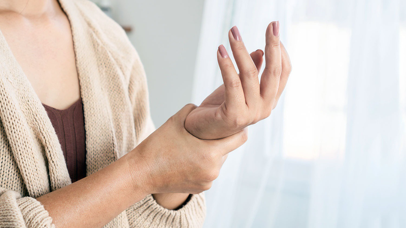 Đau cổ tay sau sinh là gì? Những vấn đề cần biết về đau cổ tay sau sinh 3