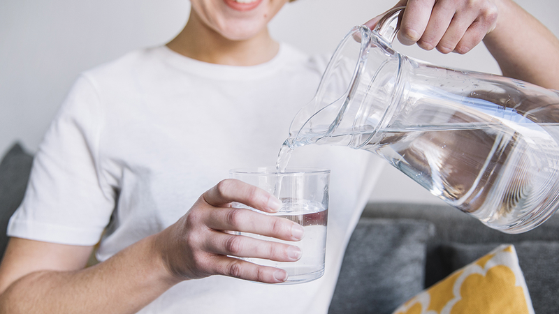 Bệnh gout nên uống nước gì và không nên uống gì?