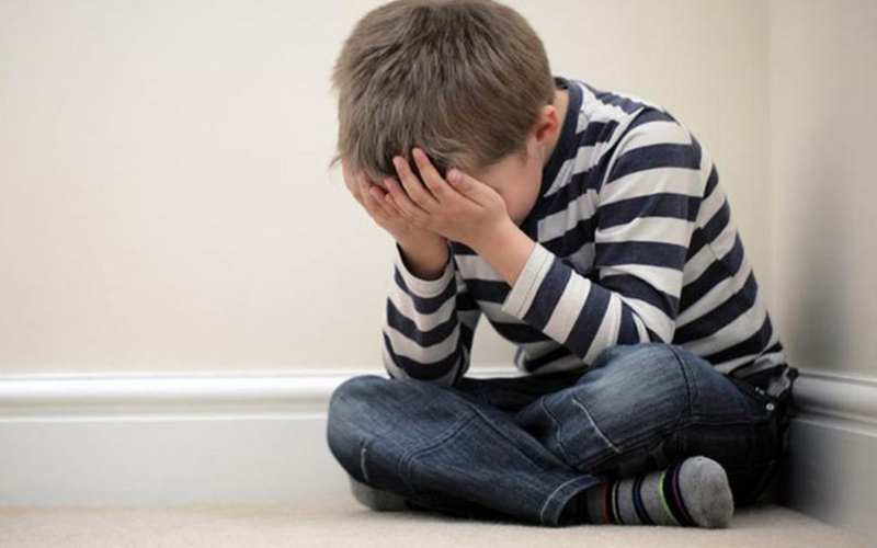 Tâm lý bất ổn ở trẻ em có nguy hiểm không? Cha mẹ nên làm gì để giúp con 1