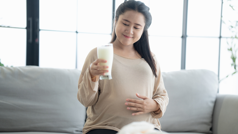 Sữa tươi không đường là nguồn dinh dưỡng lành mạnh cho bà bầu
