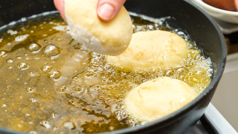 banh-tieu-lam-tu-bot-gi-cong-thuc-banh-tieu-ngon-chuan-vi 3