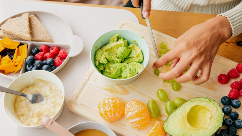Bé ăn dặm bao nhiêu là đủ? Hướng dẫn lượng ăn theo từng tháng tuổi 3