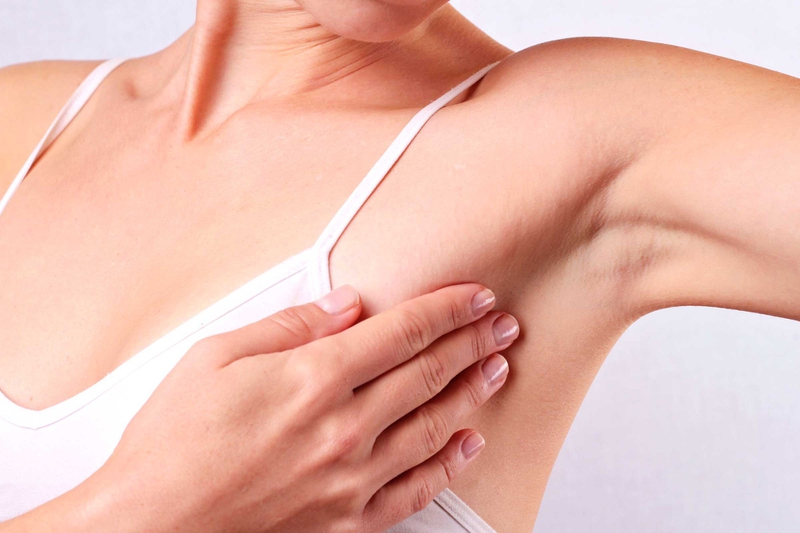 Bị đau vú bên phải ở nữ là dấu hiệu bệnh gì? 3