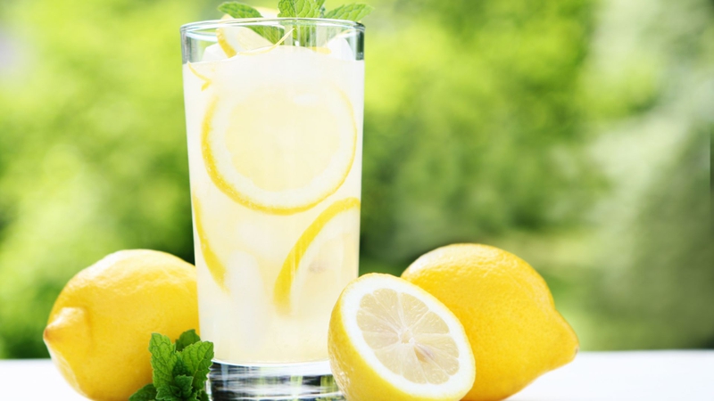 Bị sốt xuất huyết uống C sủi được không? Vitamin C giúp  phòng ngừa bệnh sốt xuất huyết như thế nào? 4