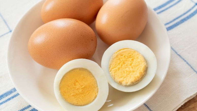 Bị tay chân miệng ăn trứng gà được không? Lời giải đáp từ phía chuyên gia dinh dưỡng 4