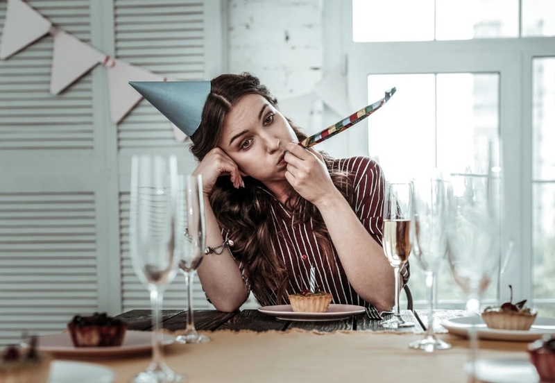 Giải mã hội chứng nỗi buồn vào ngày sinh (Birthday Depression) 1