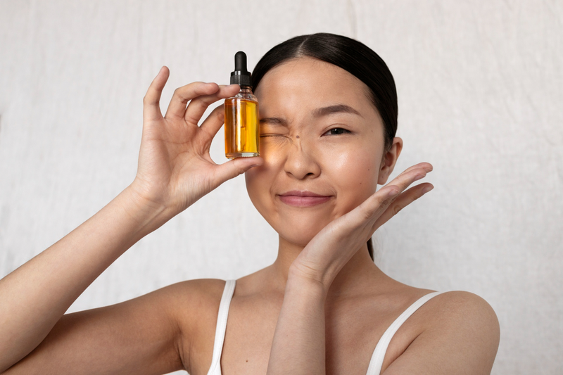 Bôi dầu oliu lên mặt qua đêm có tốt không? Khám phá những lợi ích đáng kinh ngạc 3