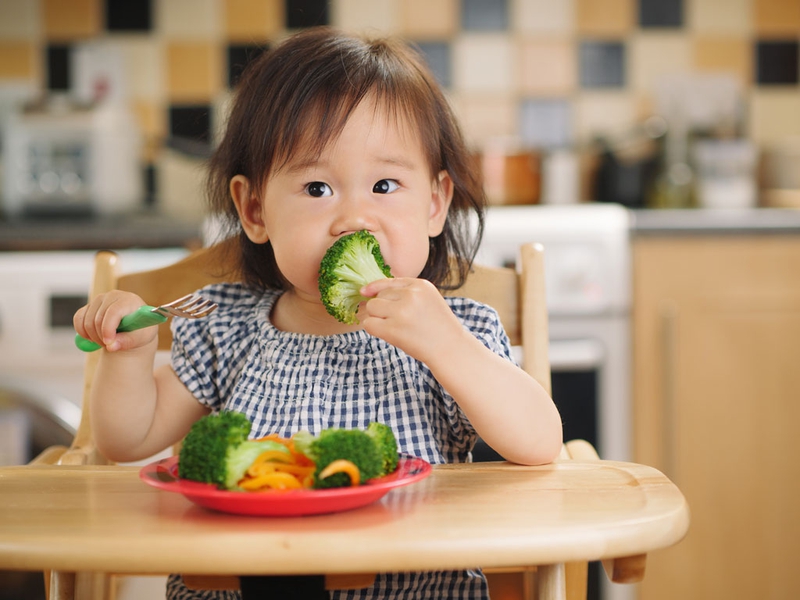 Cách bổ sung khoáng chất và vitamin cho trẻ mà cha mẹ nên biết
