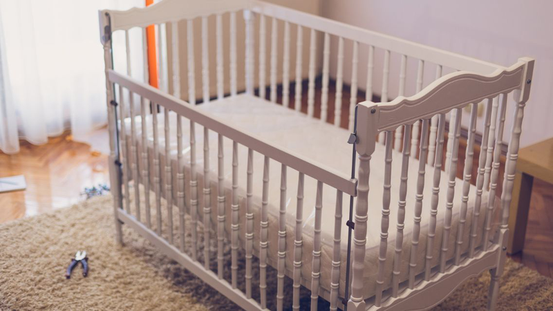 Cha mẹ có con nhỏ nên biết cách chọn cũi cho bé