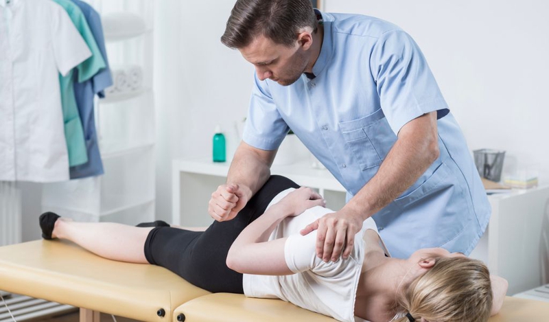 Cách làm giảm đau xương chậu tại nhà và theo hướng dẫn của bác sĩ như thế nào? 3
