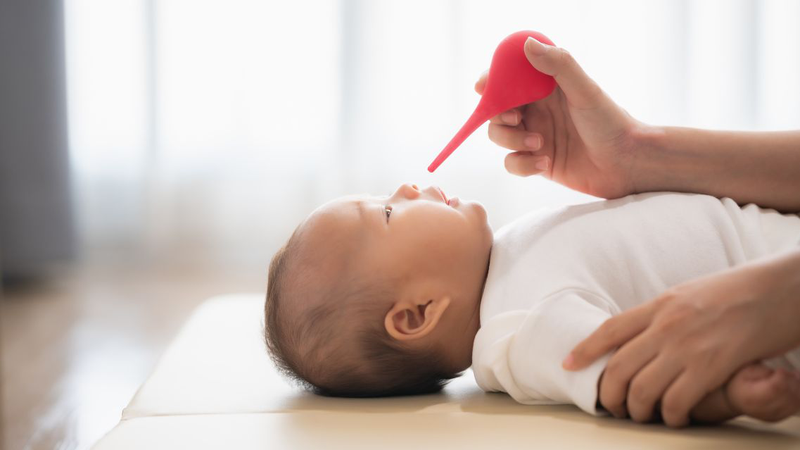 Hướng dẫn cách rửa mũi cho trẻ sơ sinh 1 tháng tuổi 4