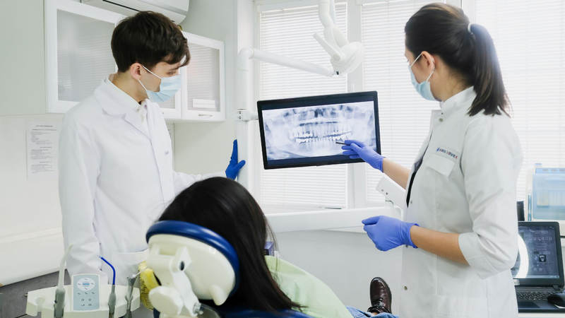 Cắm chốt răng là gì và tại sao lại cần thiết sau khi điều trị tủy? 2