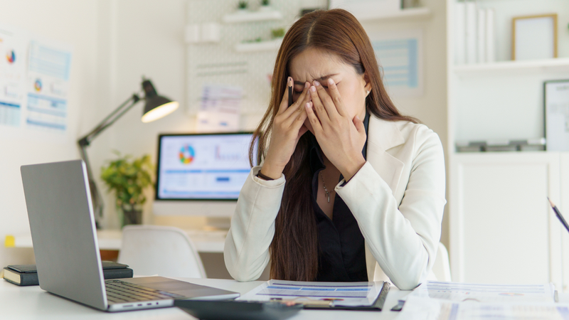 Áp lực công việc kéo dài là một nguyên nhân gây căng thẳng mãn tính
