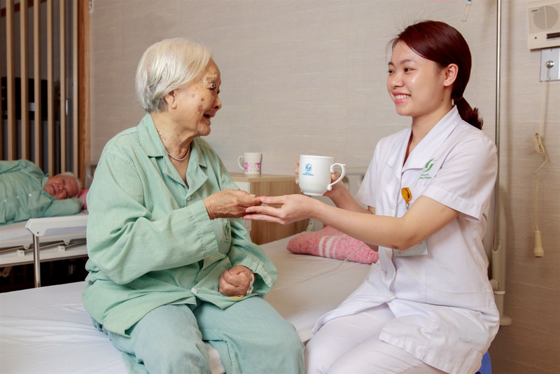 Chăm sóc y tế là gì? Hướng dẫn toàn diện về chăm sóc y tế  1
