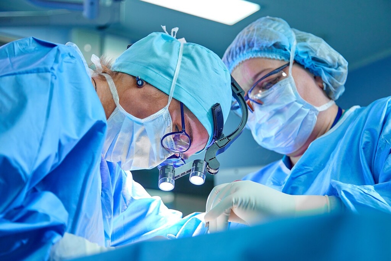 Chỉ định phẫu thuật thay khớp háng cùng cách chăm sóc người bệnh hậu phẫu bạn nên biết 1
