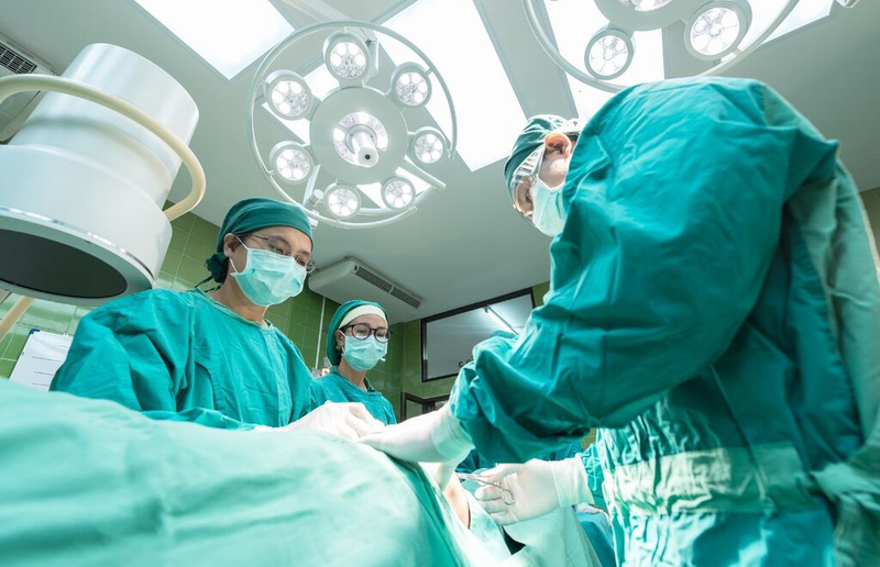 Có cần phải kiêng nói sau mổ tuyến giáp​ không? Những lưu ý chăm sóc sau mổ tuyến giáp 1
