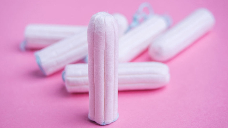 Có nên dùng tampon qua đêm hay không?