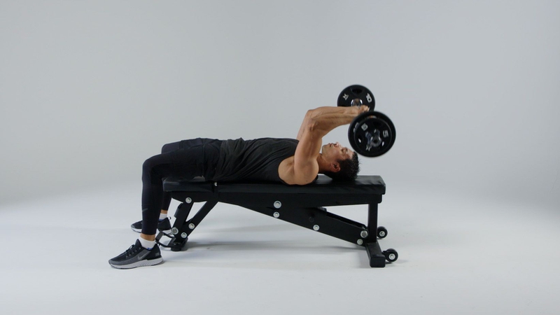 Skullcrushers là một bài tập hiệu quả để rèn luyện cơ tam đầu và cơ tay của bạn
