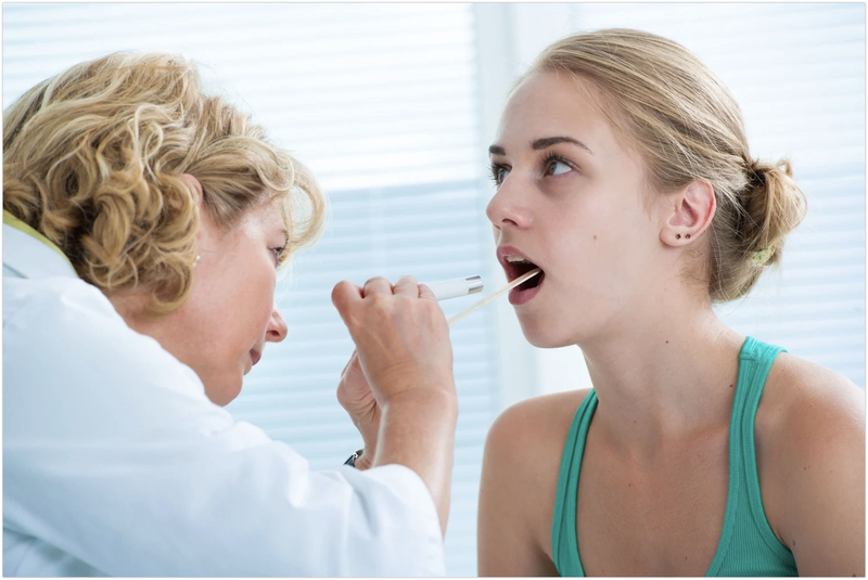 Nguyên nhân đau họng 1 bên là gì? 4