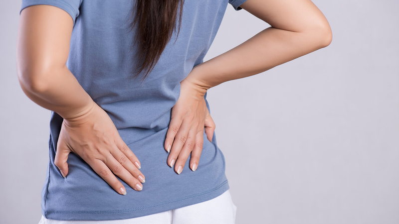 Đau vùng xương chậu sau lưng phản ánh bệnh gì? Có nguy hiểm không? 1