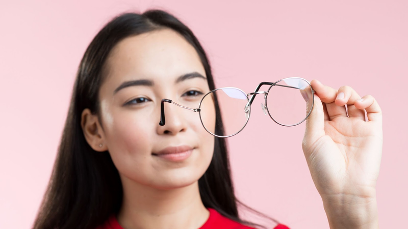 Đeo kính không độ có an toàn với người không mắc tật khúc xạ 4