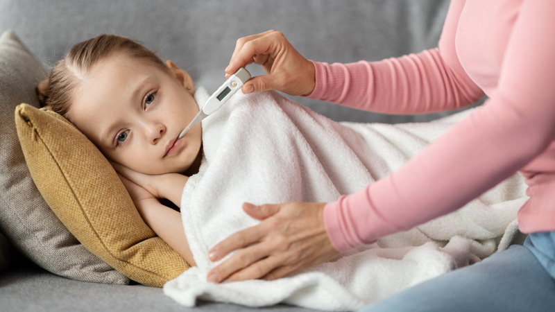 Đi nắng về bị sốt do sốc nhiệt: Biểu hiện và cách phòng tránh 1