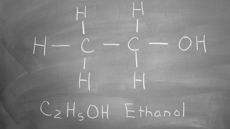 Etanol là gì? Ứng dụng, tác hại và cách dùng an toàn trong đời sống 3