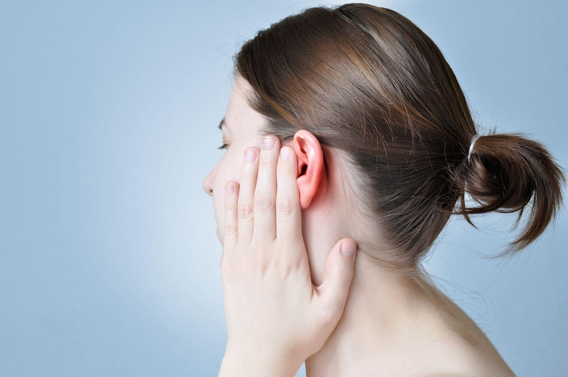 Giải đáp: Nguyên nhân nào khiến bạn bị nóng tai trái? 1
