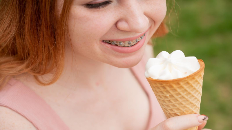 Giải đáp: Niềng răng có được ăn kem không? 1