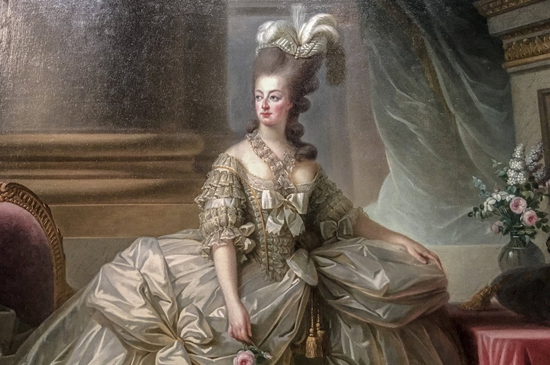 Hội chứng Marie Antoinette khiến tóc đột nhiên bạc trắng 1