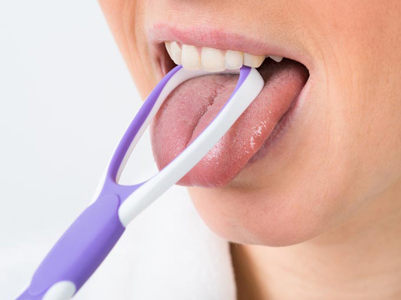 Hướng dẫn cách làm sạch lưỡi giúp khoang miệng luôn thơm mát 2