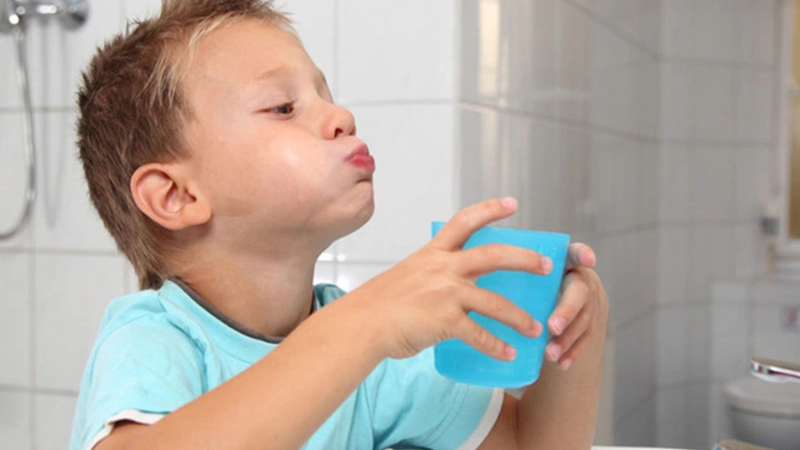 Hướng dẫn vệ sinh cho trẻ bị tay chân miệng đúng cách để phòng ngừa lây lan 3