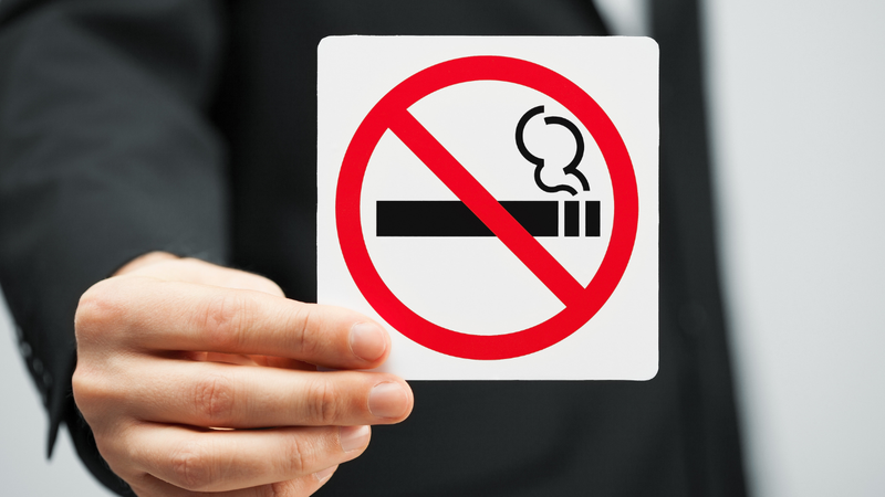 Ngừng sử dụng thuốc lá để cải thiện sức khỏe tóc