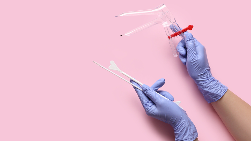 Chảy máu nhẹ sau khám mỏ vịt có thể xảy ra