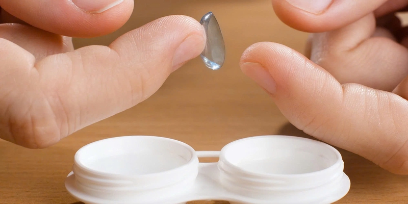Kính áp tròng mềm là gì? Ưu và nhược điểm của kính áp tròng mềm 4