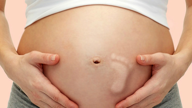 Mẹ nên có thói quen theo dõi cử động thai từ tuần thứ 28 của thai kỳ