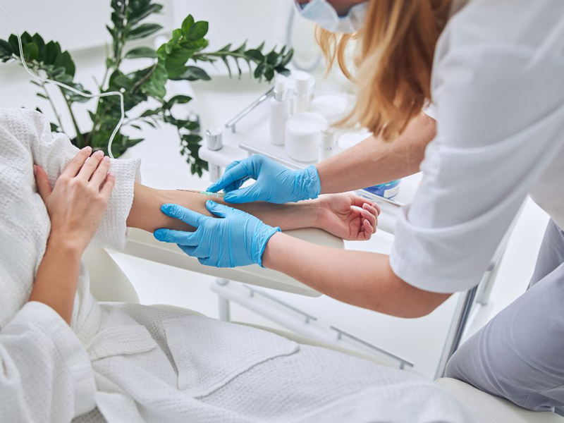 Lấy ven truyền nước: Chỉ định, quy trình thực hiện và lưu ý cần biết 1