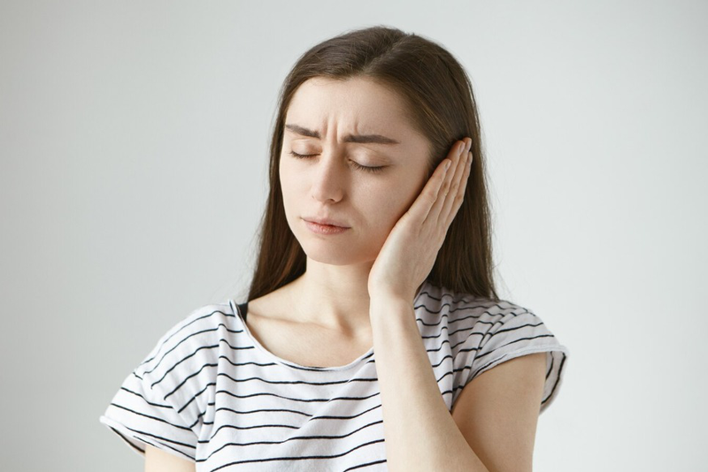 Lỗ tai bị kêu lụp bụp là bệnh gì? 1