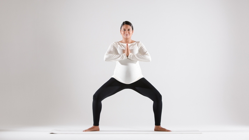 Lợi ích của yoga bầu - Các động tác yoga bầu đơn giản 5