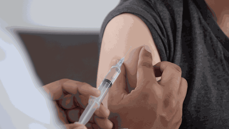 Mắc bệnh cúm ở người có bệnh nền nguy hiểm thế nào? 4