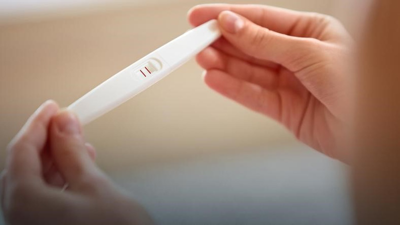 Mang thai ngoài tử cung thử que có lên vạch không? 4