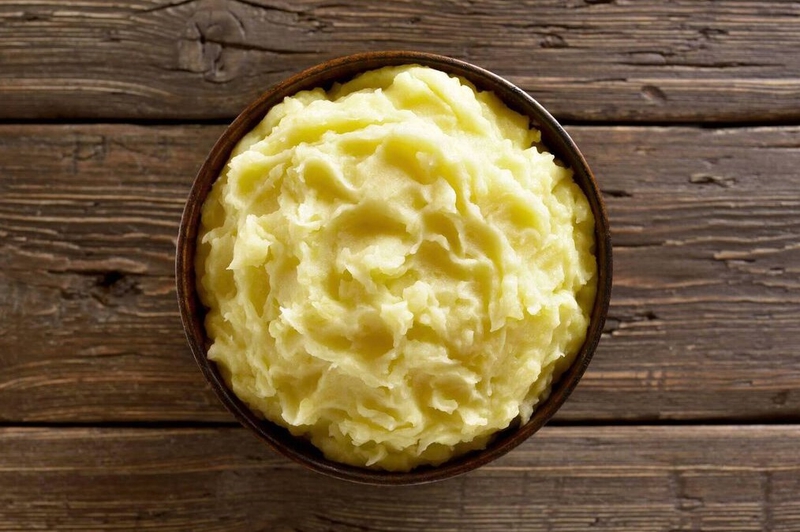 Cách làm mặt nạ khoai tây sữa chua dưỡng da, mờ nám hiệu quả 2