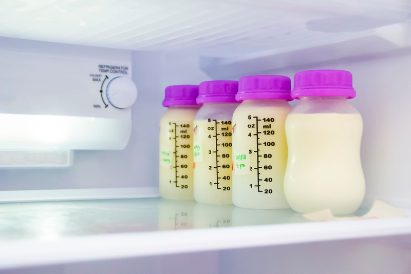 Mẹ bỉm cần biết: Sữa mẹ vắt ra để được bao lâu ở nhiệt độ thường? 2