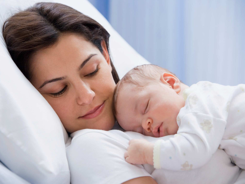Mẹ thức khuya có mất sữa không? Những biện pháp khắc phục tình trạng thức khuya, khó ngủ của mẹ sau sinh 3