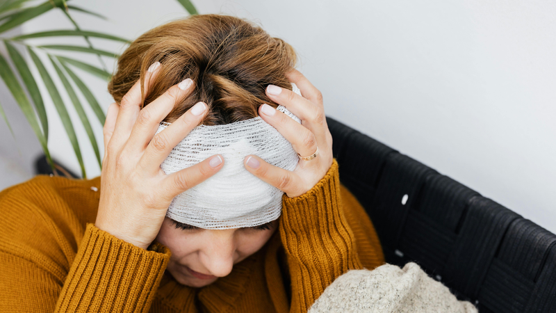 Một số chấn thương nghiêm trọng ở phần đầu có thể dẫn đến tổn thương màng nhĩ